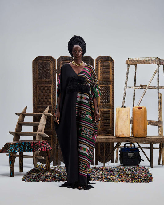 Aku Kaftan in Black