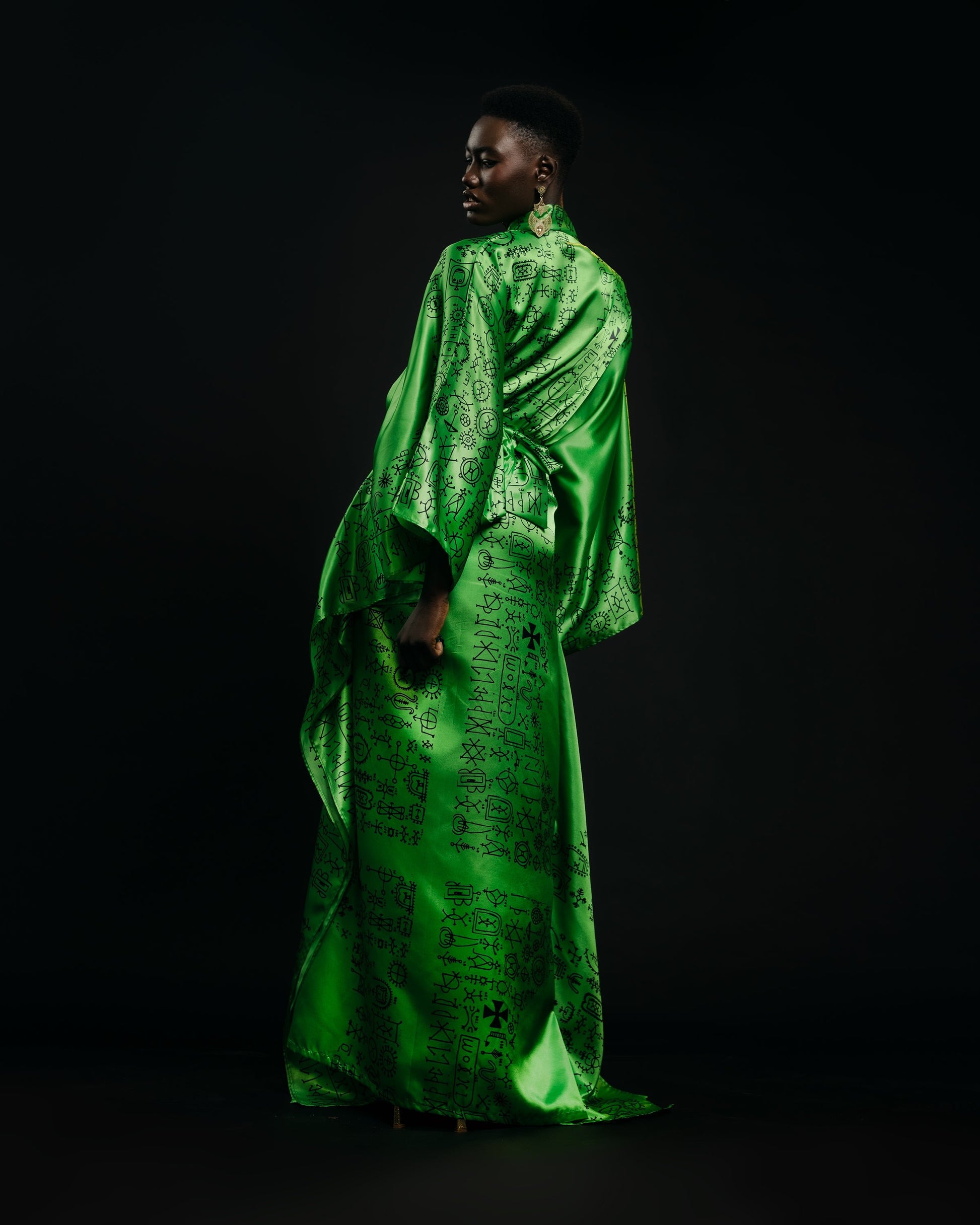 The Udi Robe - Hertunba